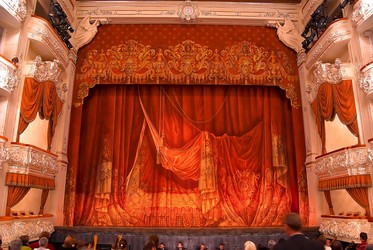 Stage - Mikhailovsky Classical Ballet and Opera Theatre (established 1833)
Click to enlarge